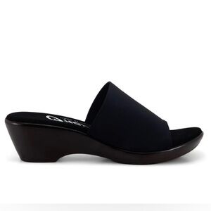 Onex Style Rory Women's Black Slide Mule Wedge size 8 LIKE NEW